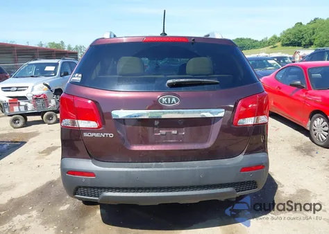 2013 Kia Sorento Lx z USA, uszkodzony, nr VIN 5XYKTDA6XDG354957